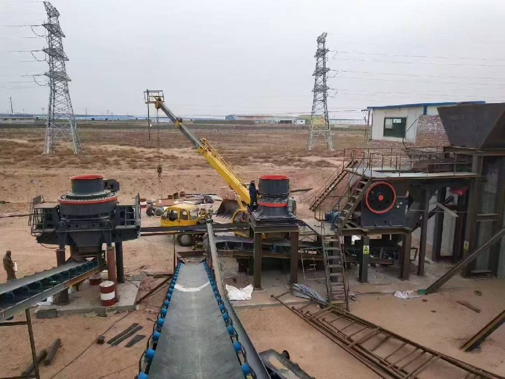 Thai customers purchased Rongde Machinery Protection's 200-ton crushing production line